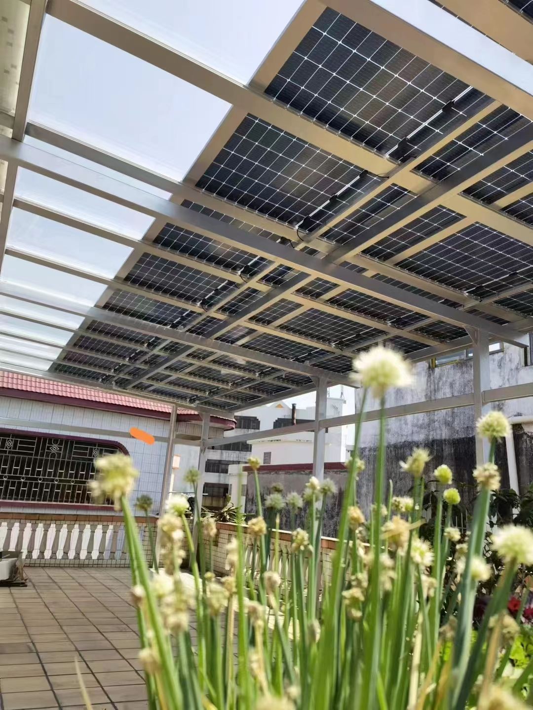 荆州别墅家用屋顶太阳能发电系统安装